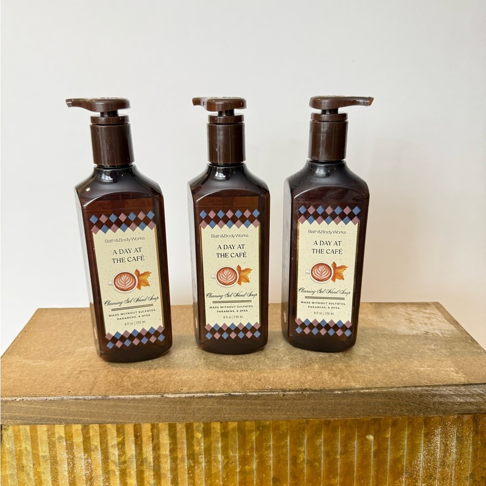 Bath & Body Works A Day at the Cafe (Coffee, Caramel) Cleansing Gel Hand Soap x3 - Picture 3 of 3